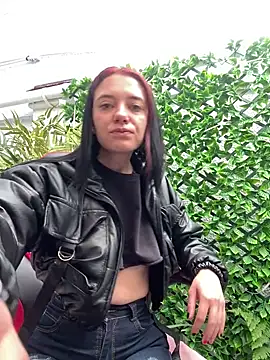 Isabella 21x online show from 01/23/25, 12:52