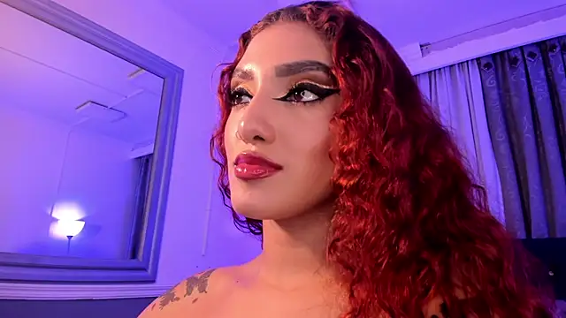 Snapshot of hallsredd chatting on 12/07/24, 11:56 hallsredd online show from 12/07/24, 11:56