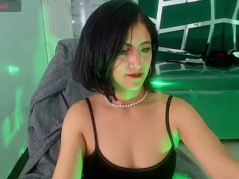 Snapshot of artemisa_ch1 chatting on 02/14/26, 03:31 artemisa ch1 online show from 02/14/26, 03:31