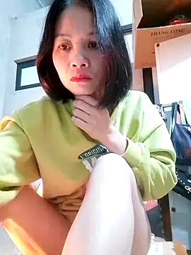 Snapshot of Aninyin22 chatting on 02/07/25, 11:13 Aninyin22 online show from 02/07/25, 11:13