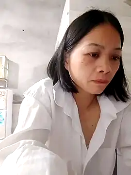 Snapshot of Aninyin22 chatting on 02/12/25, 02:14 Aninyin22 online show from 02/12/25, 02:14