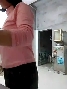 Snapshot of Aninyin22 chatting on 02/12/25, 11:07 Aninyin22 online show from 02/12/25, 11:07