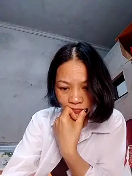 Snapshot of Aninyin22 chatting on 02/28/25, 11:12 Aninyin22 online show from 02/28/25, 11:12