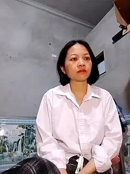 Snapshot of Aninyin22 chatting on 03/20/25, 11:02 Aninyin22 online show from 03/20/25, 11:02