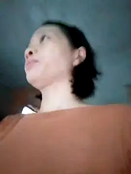 Snapshot of Aninyin22 chatting on 10/30/25, 12:56 Aninyin22 online show from 10/30/25, 12:56