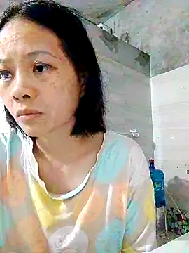 Snapshot of Aninyin22 chatting on 11/07/25, 11:49 Aninyin22 online show from 11/07/25, 11:49