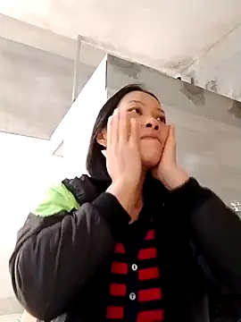 Snapshot of Aninyin22 chatting on 11/27/25, 12:24 Aninyin22 online show from 11/27/25, 12:24