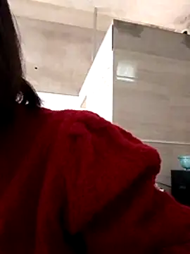 Snapshot of Aninyin22 chatting on 11/30/25, 12:36 Aninyin22 online show from 11/30/25, 12:36