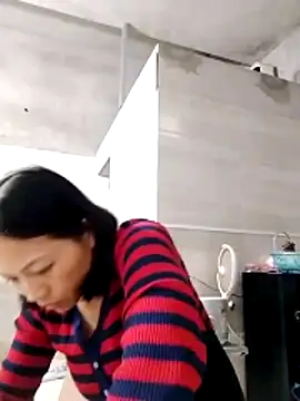 Snapshot of Aninyin22 chatting on 12/05/25, 01:36 Aninyin22 online show from 12/05/25, 01:36