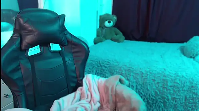 Beamber  online show from 02/09/25, 01:00