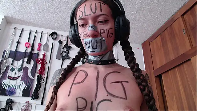 Snapshot of Eloise-brown chatting on 01/23/25, 09:39 Eloise-brown online show from 01/23/25, 09:39