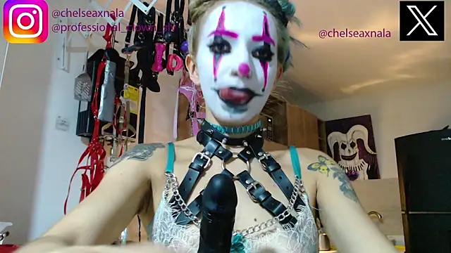 Snapshot of Eloise-brown chatting on 09/12/25, 11:37 Eloise-brown online show from 09/12/25, 11:37