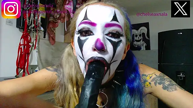 Snapshot of Eloise-brown chatting on 09/24/25, 10:57 Eloise-brown online show from 09/24/25, 10:57