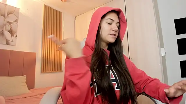 mia nevaeh online show from 01/06/25, 08:28