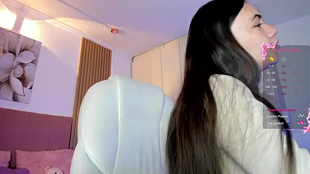Snapshot of mia_nevaeh chatting on 04/25/26, 06:38 mia nevaeh online show from 04/25/26, 06:38