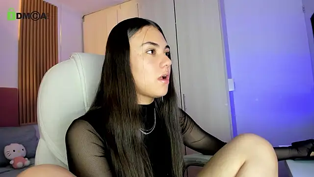 Snapshot of mia_nevaeh chatting on 06/19/26, 08:45 mia nevaeh online show from 06/19/26, 08:45
