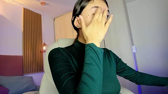 Snapshot of mia_nevaeh chatting on 06/30/26, 07:59 mia nevaeh online show from 06/30/26, 07:59