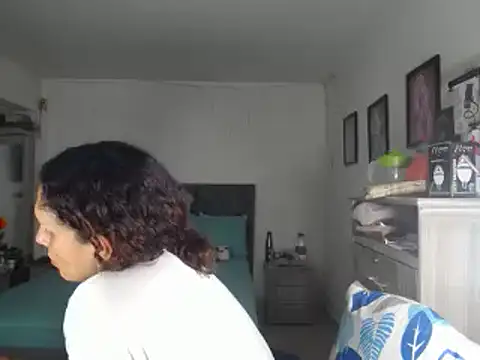 Corina hot online show from 12/06/24, 01:29