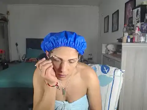 Corina hot online show from 12/12/24, 07:48