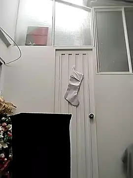 Corina hot online show from 12/14/24, 07:14