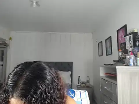 Corina hot online show from 12/26/24, 12:14