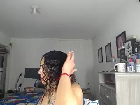 Corina hot online show from 12/26/24, 11:57