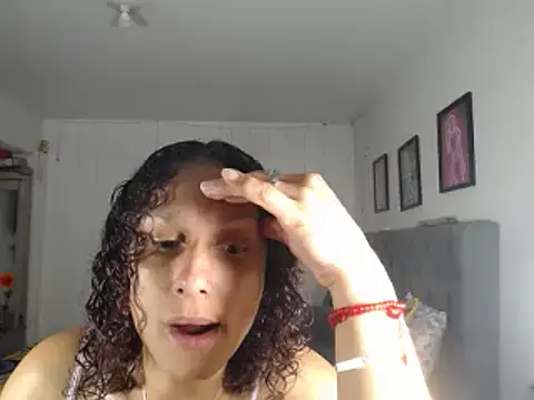 Corina hot online show from 02/07/25, 08:53