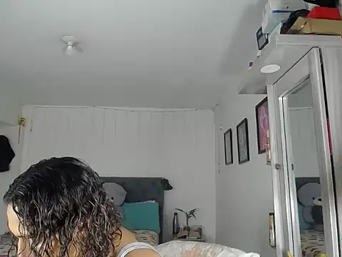 Corina hot online show from 10/14/25, 07:58