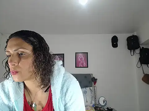 Snapshot of Corina_hot chatting on 11/30/25, 06:34 Corina hot online show from 11/30/25, 06:34