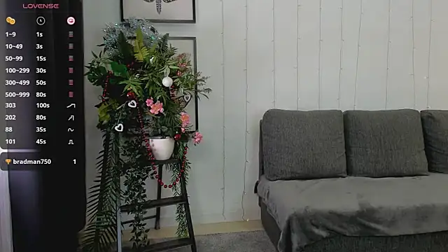 Freckle Diyana online show from 01/08/25, 03:28