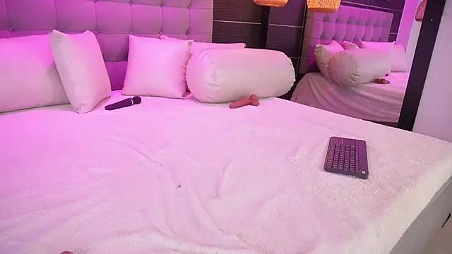 Bella TS  online show from 03/06/25, 12:54