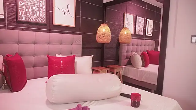 Bella TS  online show from 01/10/26, 10:25