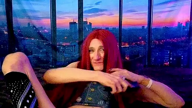 Snapshot of LuvNuk chatting on 02/25/25, 02:11 LuvNuk online show from 02/25/25, 02:11