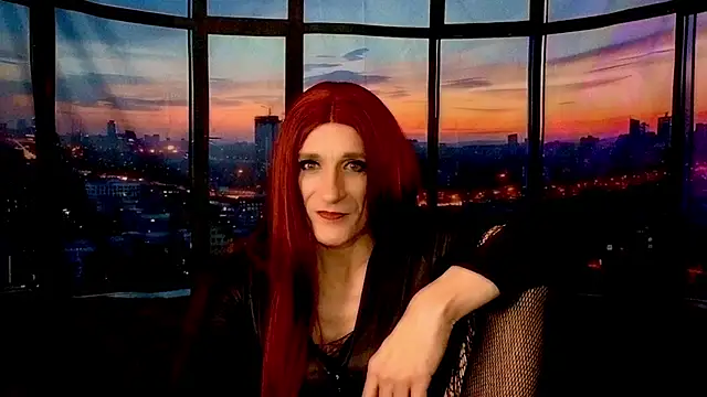 Snapshot of LuvNuk chatting on 03/05/25, 09:37 LuvNuk online show from 03/05/25, 09:37