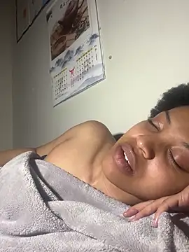 KimiAqua online show from 02/19/25, 12:35