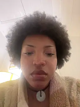 KimiAqua online show from 02/21/26, 12:39