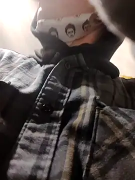 Snapshot of gabelove369 chatting on 12/17/24, 06:24 gabelove369 online show from 12/17/24, 06:24