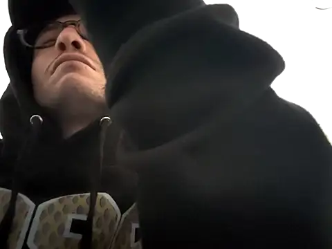 Snapshot of gabelove369 chatting on 12/23/24, 09:51 gabelove369 online show from 12/23/24, 09:51