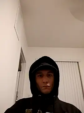 Snapshot of gabelove369 chatting on 12/27/24, 01:43 gabelove369 online show from 12/27/24, 01:43