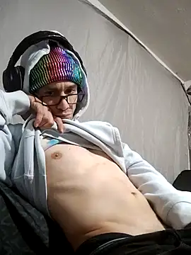 Snapshot of gabelove369 chatting on 02/03/25, 03:42 gabelove369 online show from 02/03/25, 03:42