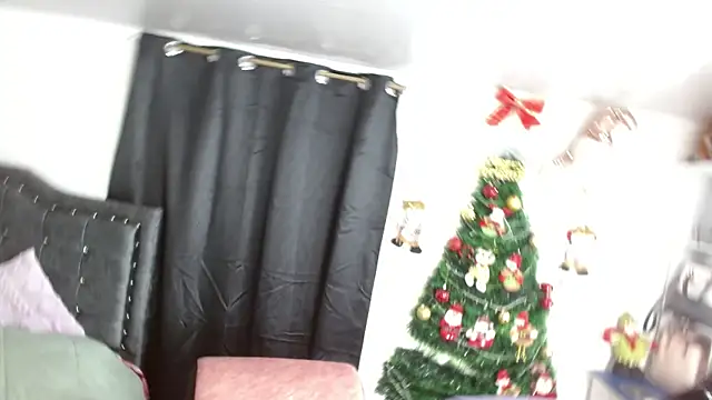 AnnaRosse1 online show from 12/30/24, 12:32