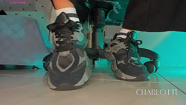 charlotte  grey online show from 01/07/26, 08:22