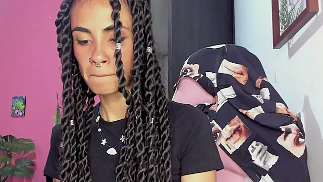 Juanadearco5 online show from 01/04/25, 10:34