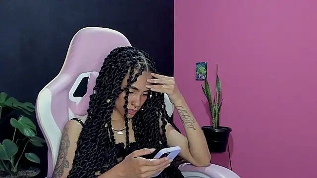 Juanadearco5 online show from 01/16/25, 01:16