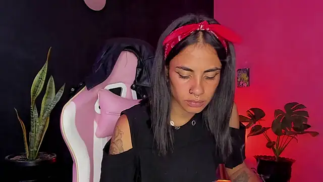 Juanadearco5 online show from 02/04/25, 09:10