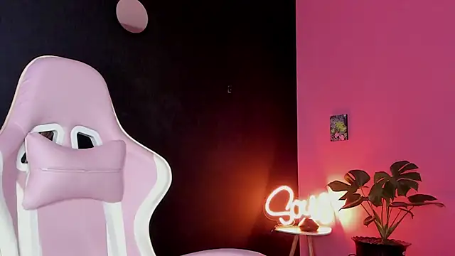 Juanadearco5 online show from 02/05/25, 10:22