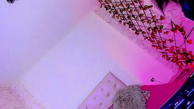 gilbanys 22 online show from 12/21/25, 07:48