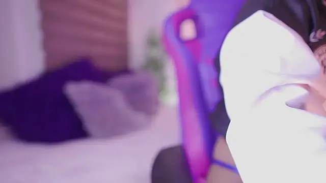 Snapshot of madelyn_rose_ chatting on 01/07/26, 02:03 madelyn rose online show from 01/07/26, 02:03