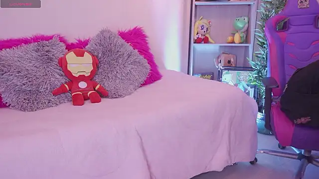 Snapshot of madelyn_rose_ chatting on 02/26/26, 01:59 madelyn rose online show from 02/26/26, 01:59