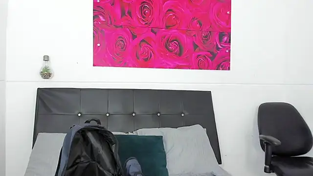 Tiffanny Rose  online show from 12/14/24, 06:30